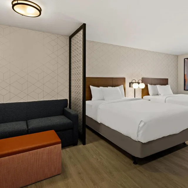 غرفة رباعية بسريرين كوين، Everhome Suites Clarksville Ft. Campbell Area 1/10