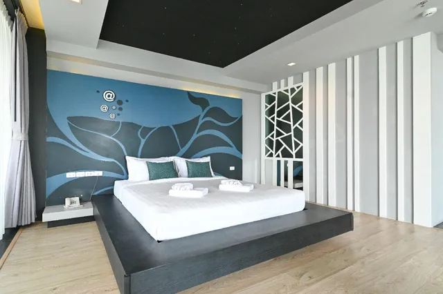 غرفة بسرير كينج بإطلالة على البحر، Att Boutique Hotel 1/1