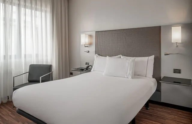 غرفة قياسية بسرير كوين، Ac Hotel San Sebastian de Los Reyes By Marriott 3/8
