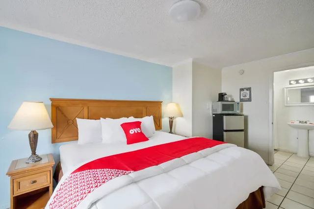 غرفة بريميوم بسرير كينج، OYO Hotel Rockport- Bay View 2/4