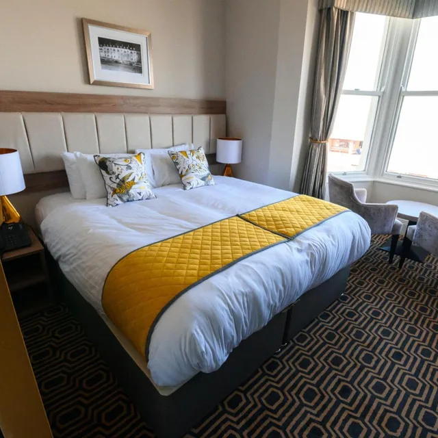 غرفة ديلوكس بسرير مزدوج أو سريرين منفصلين بإطلالة على البحر، Llandudno Bay Hotel 4/10