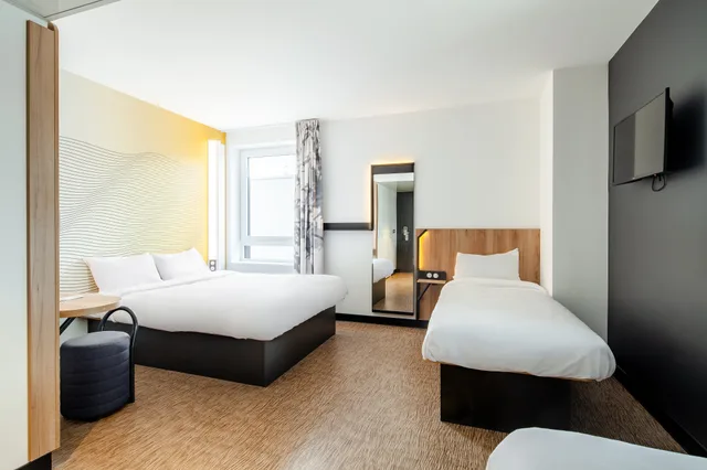 غرفة رباعية، B&B Hotel Cergy Saint-Christophe 1/2