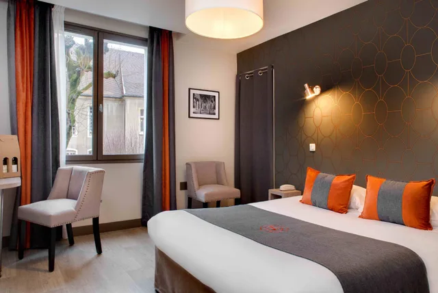 Petite, Single, Double Bed, Appartements Des Ducs 1/1