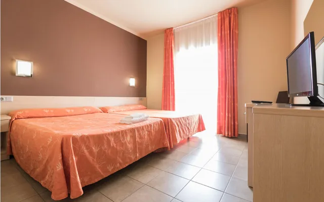Standard, Double Bed, Balcony or Terrace، Tossa Beach Center 1/4