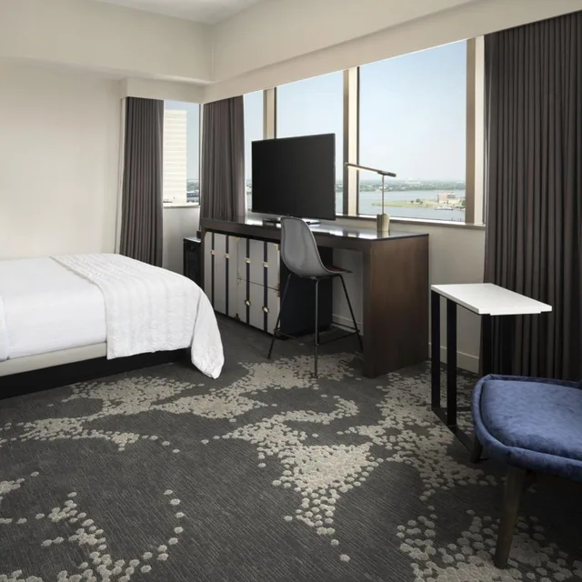جناح فاخر بسرير كينج بغرفة نوم واحدة، Le Meridien New Orleans 5/9