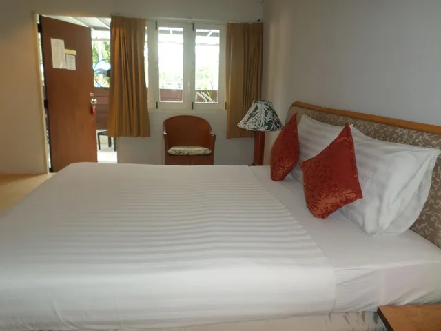 غرفة سوبيريور بسرير كينج بإطلالة على المسبح، Nautical Inn 10/10