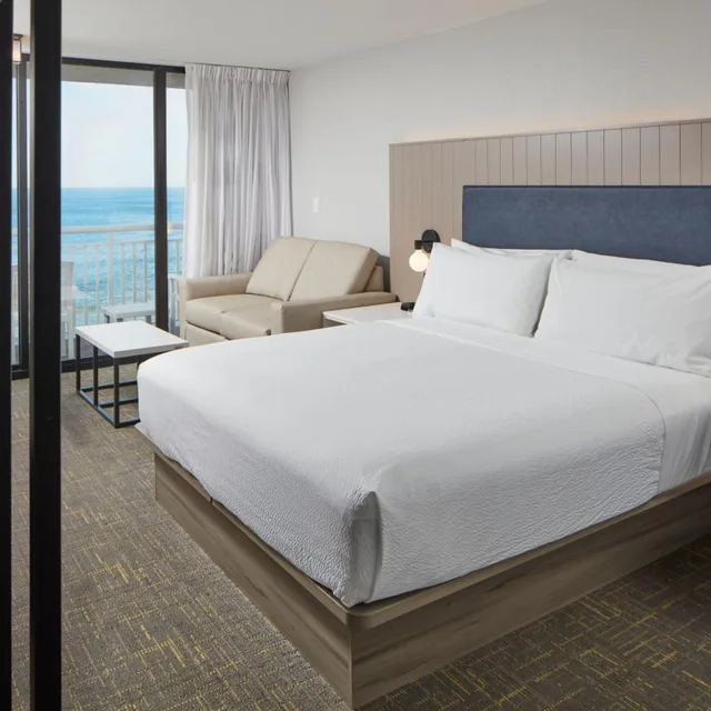 استوديو كبير بسرير كينج مع أريكة لذوي الإعاقة، Four Points By Sheraton Virginia Beach Oceanfront 1/7
