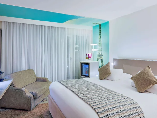 جناح بسرير مزدوج مع أريكة، Mercure Paris Vaugirard Porte de Versailles 3/7