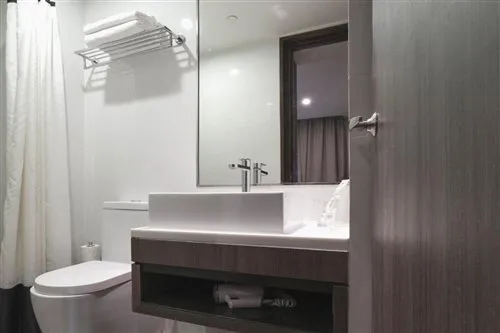 غرفة ديلوكس عائلية، Amrise Hotel Kitchener 1/1