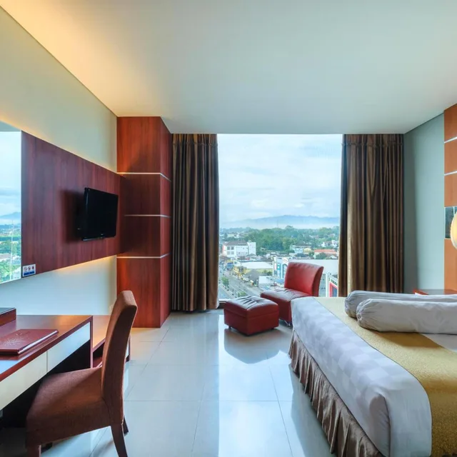 غرفة بريميير بسرير كوين، Grand Artos Hotel & Convention 4/5