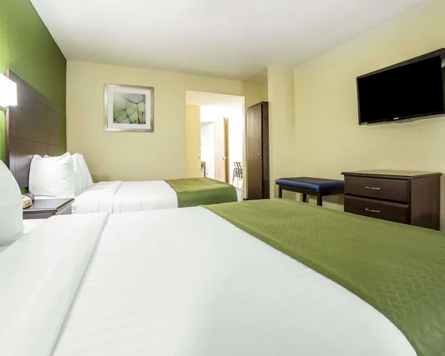 جناح بسريرين كوين، Quality Inn Needles, CA 1/4