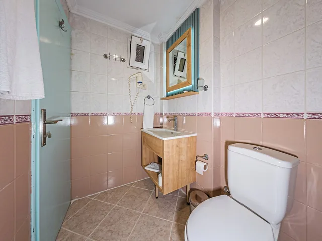 Standard, Twin Beds, Triana Hotel 9/9
