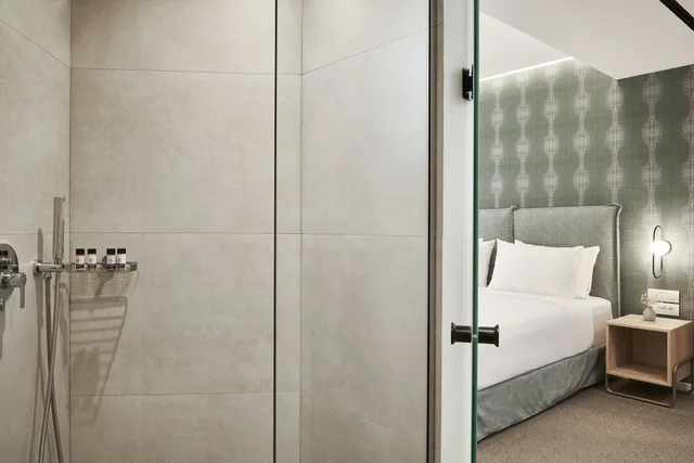 غرفة قياسية بسريرين منفصلين، NLH Monastiraki | Neighborhood Lifestyle Hotels 6/8