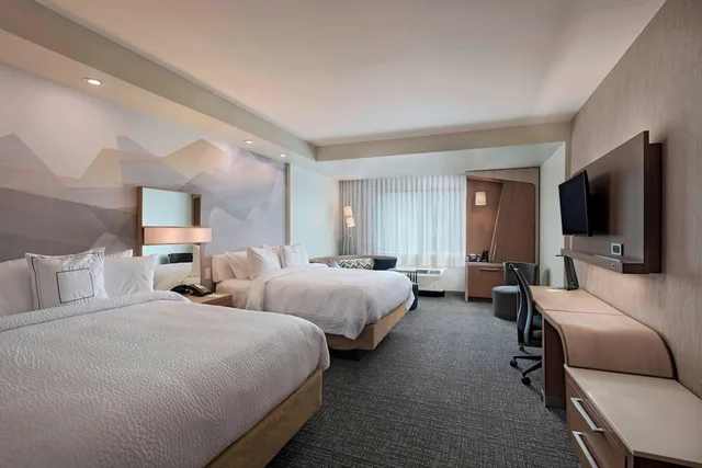 غرفة قياسية بسريرين كوين لذوي الإعاقة، Courtyard Houston Sugar Land Lake Pointe 1/3
