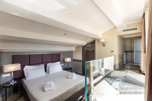 غرفة بسرير كينج بجاكوزي، Hotel Castellino Roma 3/5