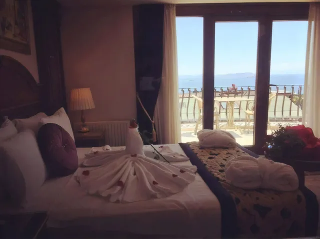 غرفة رومانسية بسرير مزدوج بشرفة، Glk Premier Regency Suites And Spa 3/8