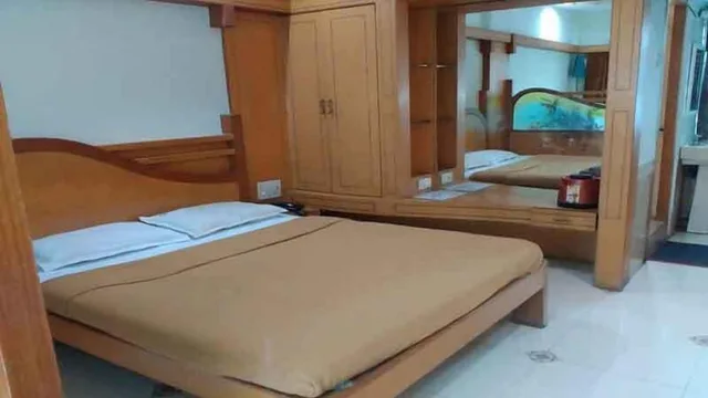 Executive, Family, 6 Beds, Hotel Royale Heritage 1/8