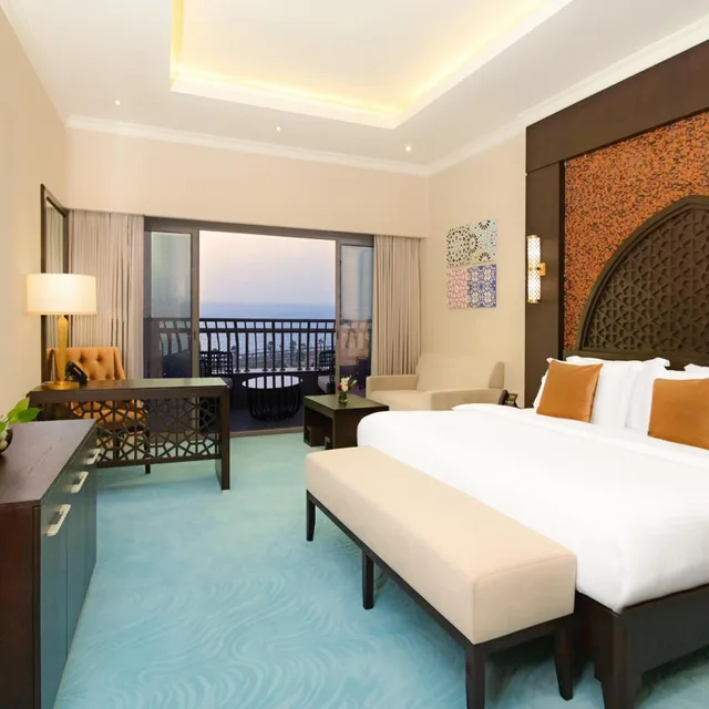 Plus, Premier, King Bed، جراند ميلينيوم جيزان(Grand Millennium Gizan) 1/14