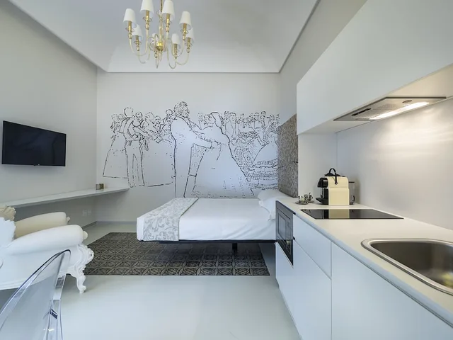 Superior, Queen Bed, DUOMO SUITES & SPA 4/6