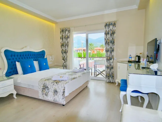 غرفة قياسية بسرير كوين بشرفة، Gocek Naz Hotel 7/9