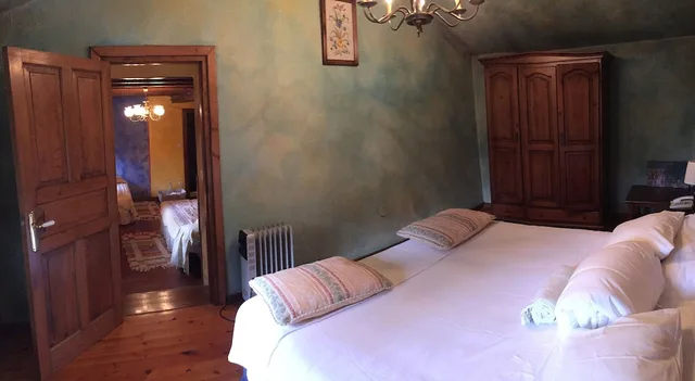 غرفة رباعية بسريرين منفصلين، Hotel Peñalba 1/6