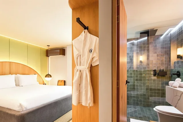 غرفة قياسية بسرير كوين، Wellcomm Spa & Hotel 4/4