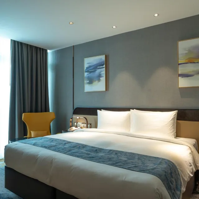 غرفة ديلوكس بسرير كينج بشرفة، Ames Hotel Ayer Keroh, Melaka 1/10