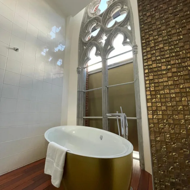 جناح بجاكوزي، Hotel Dream 5/5
