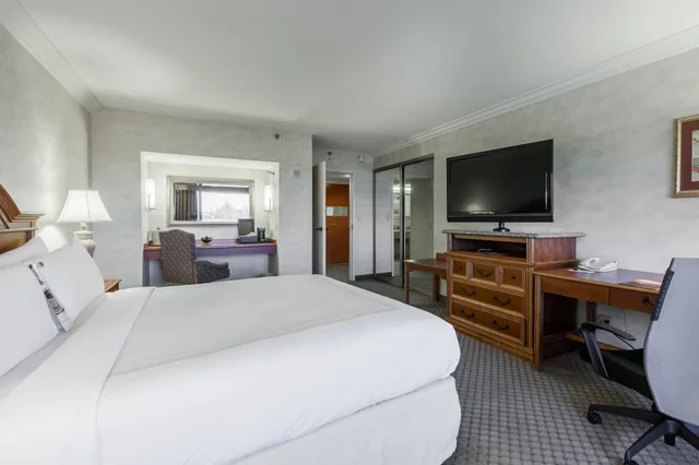 جناح رئاسي بسرير كينج، SACRAMENTO MARRIOTT RANCHO CORDOVA 1/10