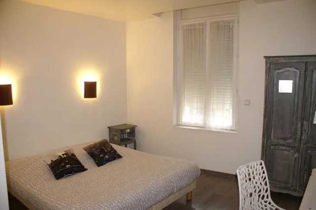 غرفة سوبيريور ثلاثية، P'TIT DEJ-HOTEL MARTIGUES LE 5 2/5