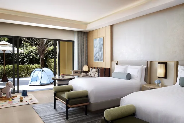 Lagoon, King Bed, The Ritz-Carlton Sanya, Yalong Bay 10/10