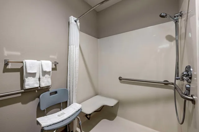 غرفة بسرير كينج، Clarion Inn Kingman I-40 Route 66 7/7