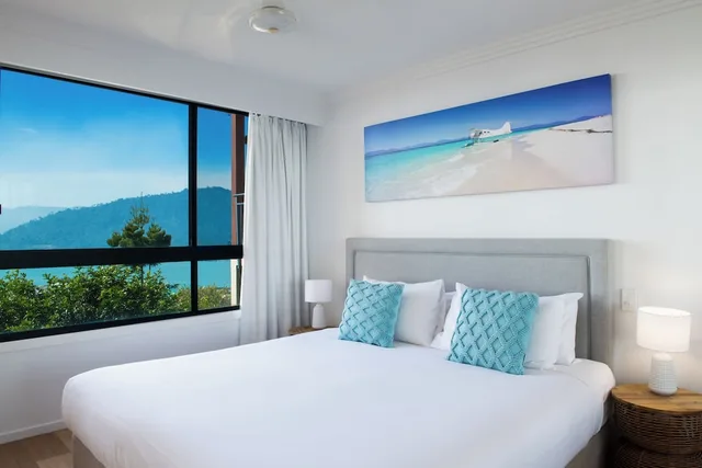 شقة بسرير كينج وسريرين منفصلين بإطلالة على البحر بغرفتي نوم، Pinnacles Resort Amp Spa 1/3