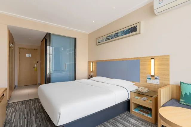 غرفة بزنس بسرير كينج وسرير كوين، City Comfort Inn Bama Shouxiang Avenue 1/1