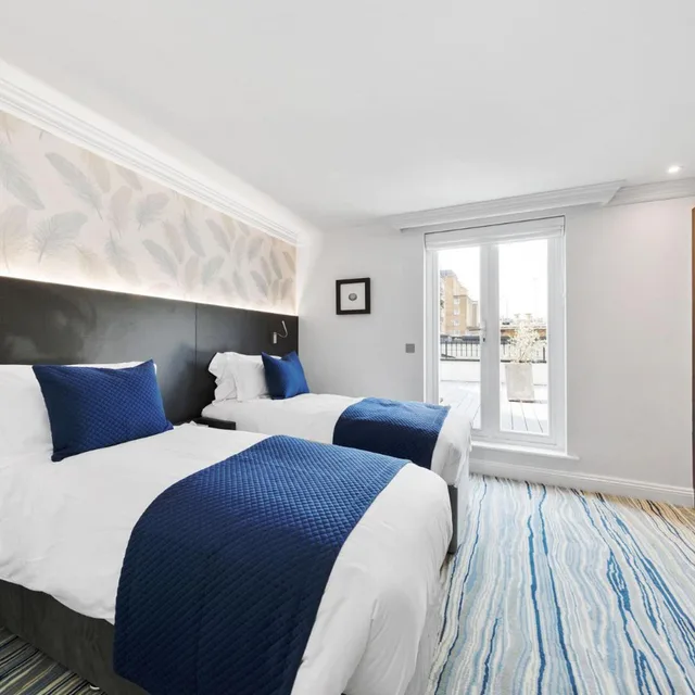 غرفة سوبيريور مفردة، Commodore Hotel London 11/18