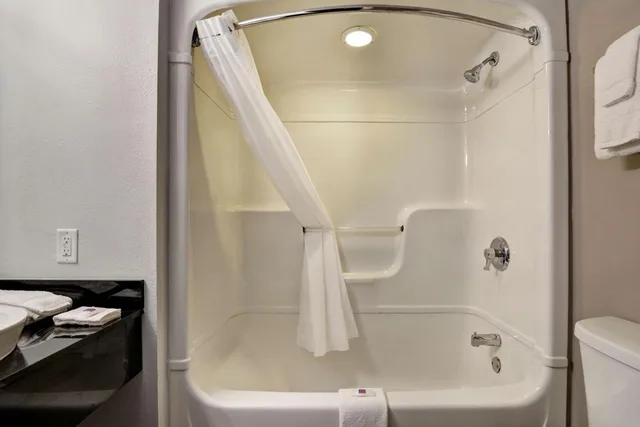 غرفة بسريرين كوين لغير المدخنين بمطبخ، Studio 6 Extended Stay - Jacksonville, FL - Baymeadows 4/8