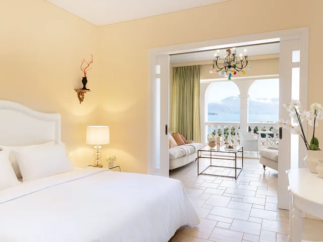 جناح ديلوكس بإطلالة على البحر في المبنى الرئيسي، Grecotel Eva Palace 1/1