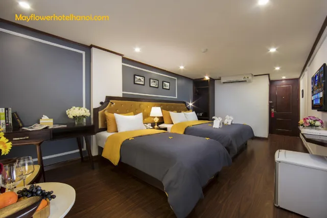 غرفة عائلية بسرير كوين وسرير فردي بإطلالة على المدينة، Mayflower Hotel Hanoi 2/2