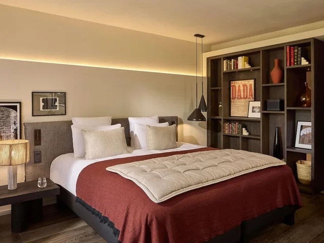 غرفة سوبيريور بسرير كينج، L'Isle de Leos Hotel & Spa - MGallery Collection 1/7