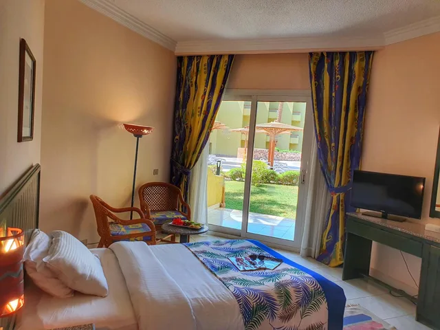 غرفة قياسية بإطلالة على الحديقة، Palm Beach Resort 1/8
