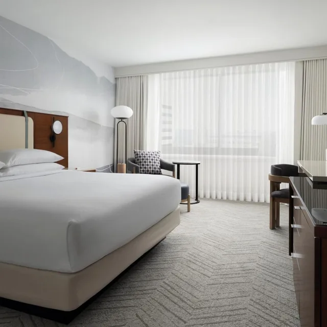 غرفة بسرير كينج، Marriott Long Beach Downtown 5/6