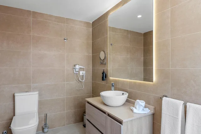 جناح جونيور بسرير كوين، Wyndham Residences Golf del Sur 3/4
