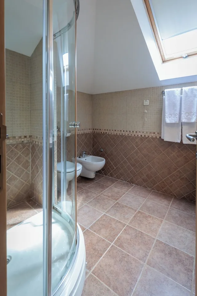 Family, Triple, 1 Queen and 1 Single Bed, Euro Garni 5/5