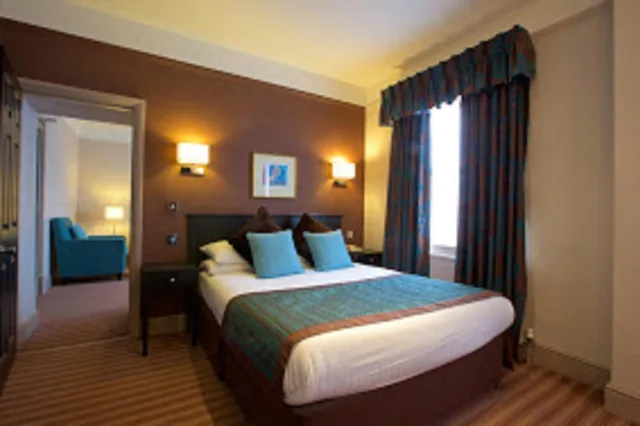 جناح بسرير مزدوج، Stourport Manor Hotel 3/4