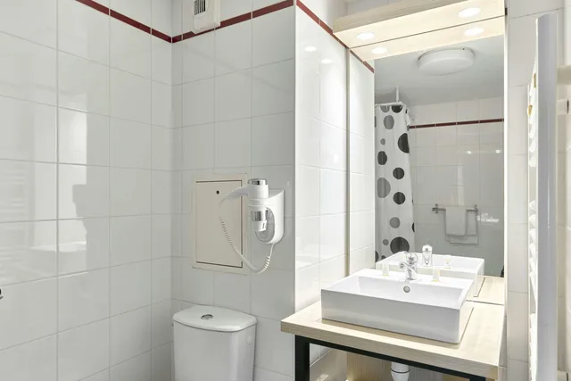 غرفة قياسية بسريرين منفصلين، Comfort Aparthotel Versailles St Cyr l Ecole 6/7