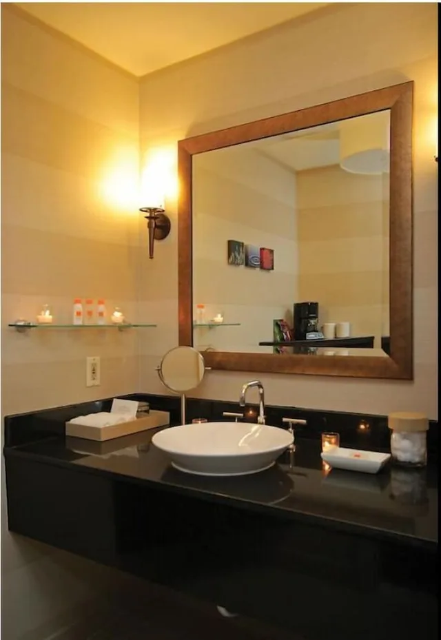 West Coast, King Bed، Angeleno Hotel 7/7