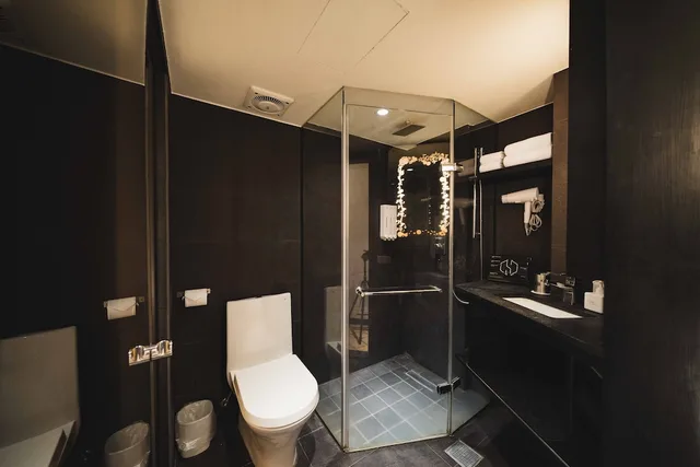 غرفة قياسية بسرير مزدوج، Swiio Hotel 3/5