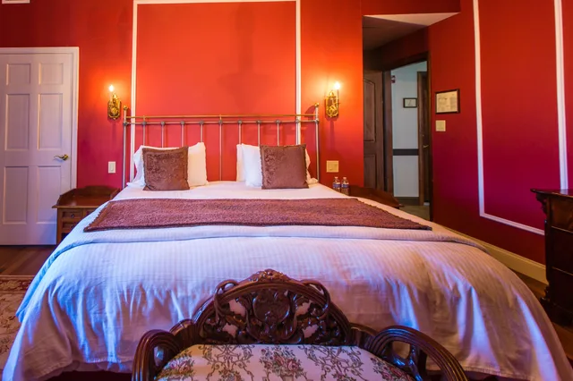 غرفة كلاسيكية بسرير كينج، Wedmore Place 3/5