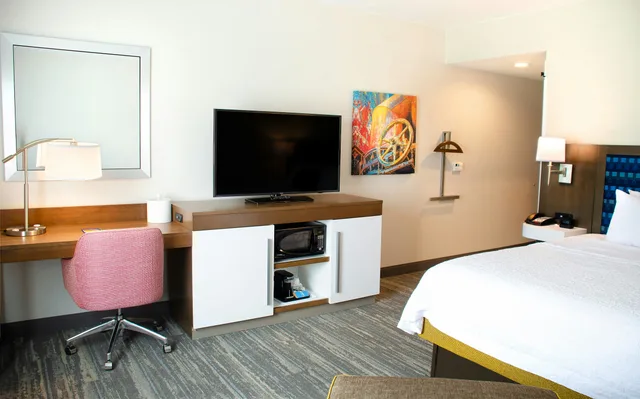 غرفة بسرير كينج، Hampton Inn Lebanon 1/2