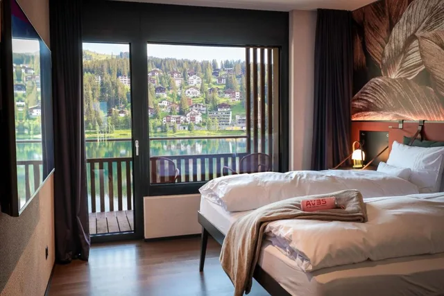 Lifestyle, Lake View, Balcony, Hotel AVES Homebase Arosa 3/7